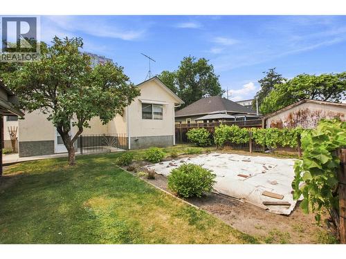 1339 Richter Street, Kelowna, BC - Outdoor