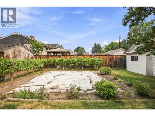 1339 Richter Street, Kelowna, BC - Outdoor