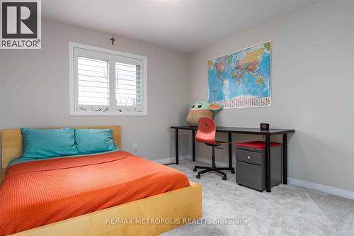 472 Hidden Creek Drive, Kitchener, ON - Indoor Photo Showing Bedroom