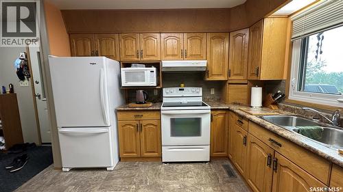 Tisdale Acreage, Connaught Rm No. 457, SK - Indoor Photo Showing Kitchen With Double Sink