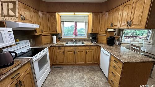 Tisdale Acreage, Connaught Rm No. 457, SK - Indoor Photo Showing Kitchen With Double Sink