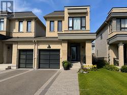 18 LARKIN LANE  Clarington (Bowmanville), ON L1C 2W3