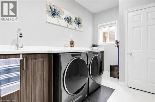 49 Scots Pine Trail, Kitchener, ON - Indoor Photo Showing Laundry Room