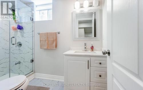 1335 Mississauga Road, Mississauga, ON - Indoor Photo Showing Bathroom