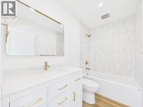 4835 Lesley Cres, Powell River, BC - Indoor Photo Showing Bathroom