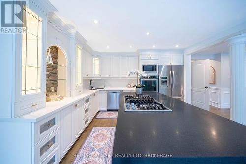 2 Aitken Circle, Markham (Unionville), ON - Indoor Photo Showing Kitchen