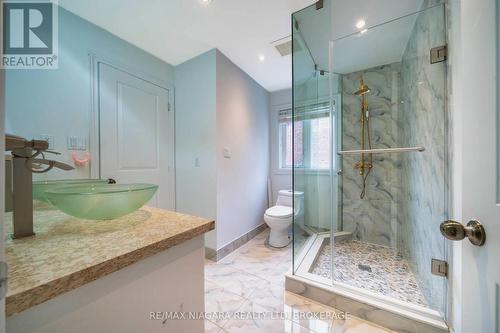 2 Aitken Circle, Markham (Unionville), ON - Indoor Photo Showing Bathroom