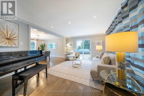 2 Aitken Circle, Markham (Unionville), ON - Indoor Photo Showing Other Room