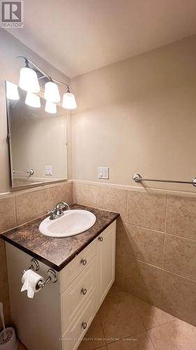 1534 Hollywell Avenue, Mississauga, ON - Indoor Photo Showing Bathroom