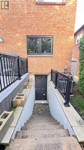 1534 Hollywell Avenue, Mississauga, ON - Outdoor With Exterior
