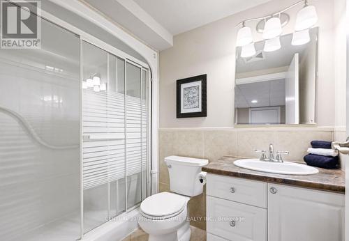 1534 Hollywell Avenue, Mississauga, ON - Indoor Photo Showing Bathroom