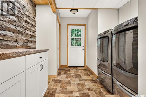 Campbell Acreage, Caron Rm No. 162, SK - Indoor