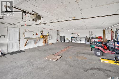 Campbell Acreage, Caron Rm No. 162, SK - Indoor Photo Showing Garage