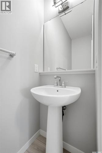 3886 Gee Crescent, Regina, SK - Indoor Photo Showing Bathroom