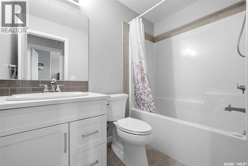 3886 Gee Crescent, Regina, SK - Indoor Photo Showing Bathroom