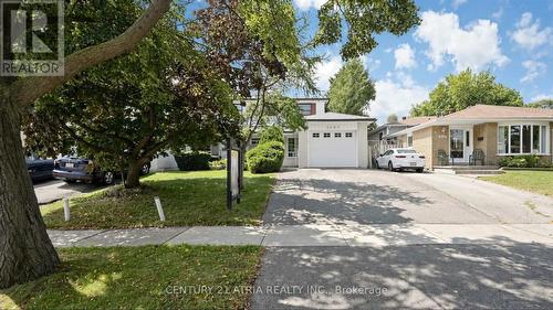 3441 OAKGLADE CRESCENT  Mississauga, ON L5C 1X4