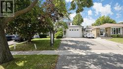 3441 OAKGLADE CRESCENT  Mississauga, ON L5C 1X4