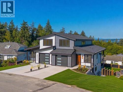 4839 Lesley Cres, Powell River, BC - Outdoor With Facade