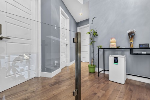 Corridor - 407 Ch. Des Prairies, Brossard, QC - Indoor Photo Showing Other Room