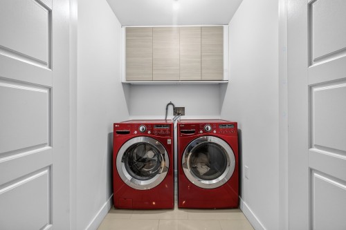 Salle de bains - 407 Ch. Des Prairies, Brossard, QC - Indoor Photo Showing Laundry Room