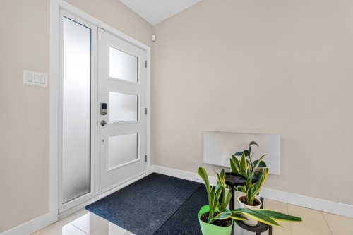 Hall d'entrée/Vestibule - 407 Ch. Des Prairies, Brossard, QC - Indoor Photo Showing Other Room