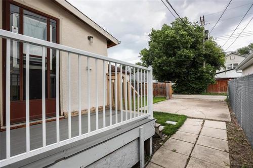895 Alfred Ave, Winnipeg, MB - Outdoor With Exterior