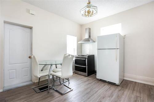 895 Alfred Ave, Winnipeg, MB - Indoor