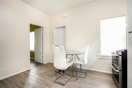 895 Alfred Ave, Winnipeg, MB - Indoor