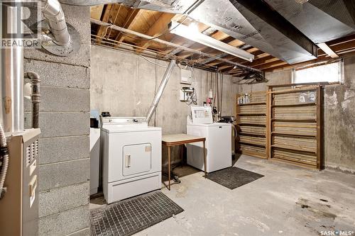 4023 Mcphail Avenue, Regina, SK - Indoor Photo Showing Laundry Room