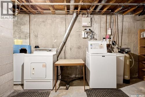 4023 Mcphail Avenue, Regina, SK - Indoor Photo Showing Laundry Room