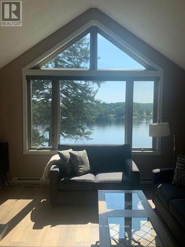4 - 4421 BAYSIDE GRANDVIEW DRIVE , Huntsville, Ontario P1H 2N1 2