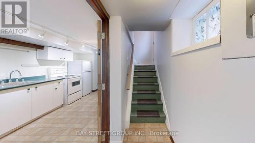 BASEMENT - 390 ROEHAMPTON AVENUE , Toronto, Ontario M4P 1S4 4
