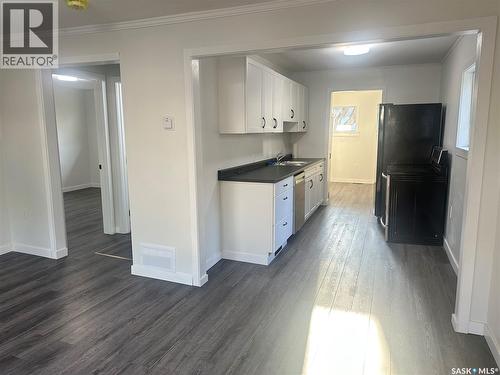 1841 York Street, Regina, SK - Indoor Photo Showing Kitchen