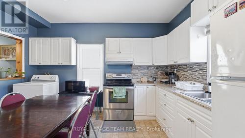 20 1/2 Lawrence Avenue, Cornwall, ON - Indoor Photo Showing Other Room