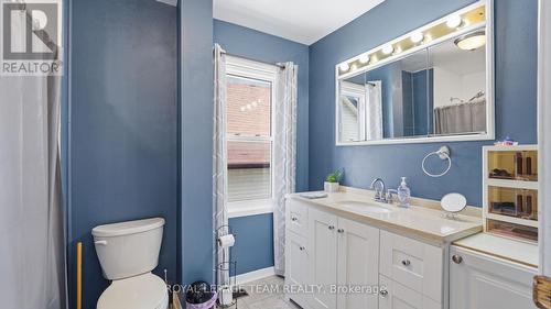 20 1/2 Lawrence Avenue, Cornwall, ON - Indoor Photo Showing Bathroom