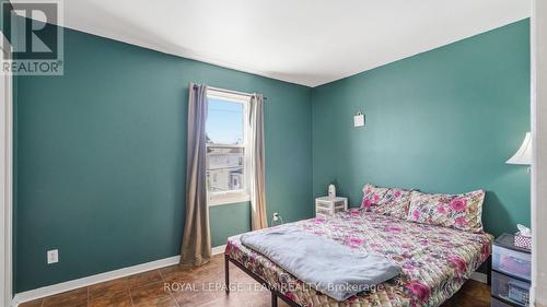20 1/2 Lawrence Avenue, Cornwall, ON - Indoor Photo Showing Bedroom
