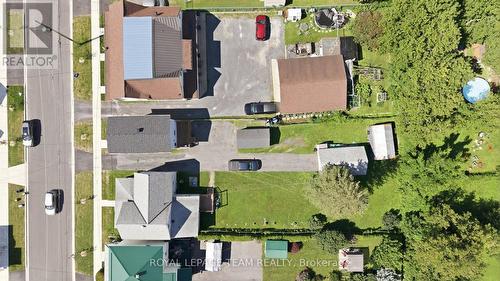 20 1/2 Lawrence Avenue, Cornwall, ON - 