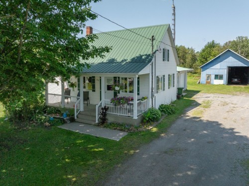 Façade - 89 Route 222, Sainte-Christine, QC 