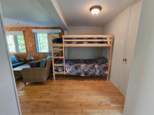 Salle - 192 Rue Lépine, Saint-Barthélemy, QC - Indoor Photo Showing Bedroom