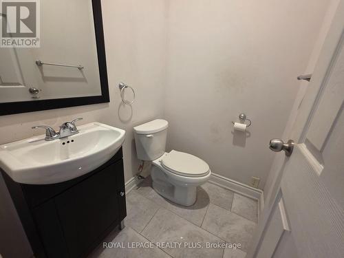 51 Edinburgh Avenue, Hamilton, ON - Indoor Photo Showing Bathroom