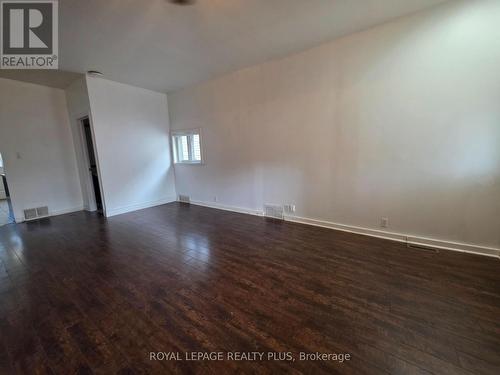 51 Edinburgh Avenue, Hamilton, ON - Indoor Photo Showing Other Room