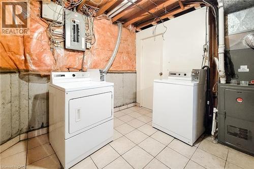 126 Fairington Crescent, Hamilton, ON - Indoor Photo Showing Laundry Room