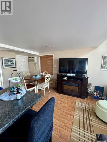 1561 Eagle Waskesiu Lake, Prince Albert National Park, SK - Indoor Photo Showing Living Room