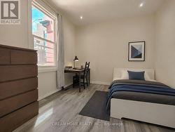 ROOM#1 - 29 GLASGOW STREET  Toronto, ON M5T 2C1