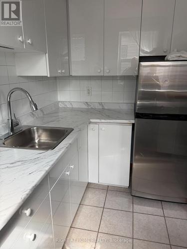 5 - 115 EIGHTH STREET , Toronto, Ontario M8V 3C5 2