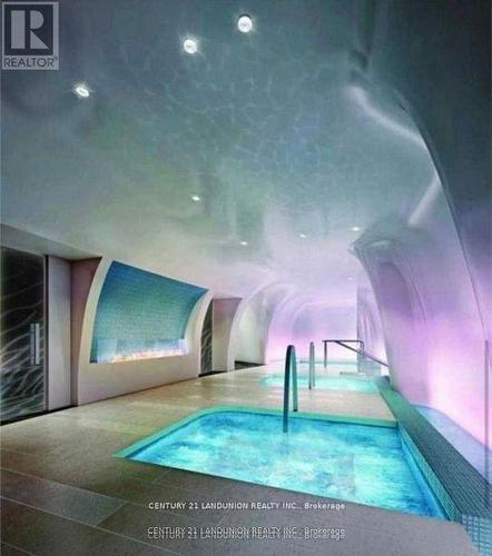 2612 - 1 Bloor Street E, Toronto, ON -  Photo Showing Other Room With In Ground Pool