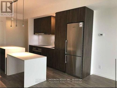 2612 - 1 Bloor Street E, Toronto, ON - Indoor Photo Showing Kitchen