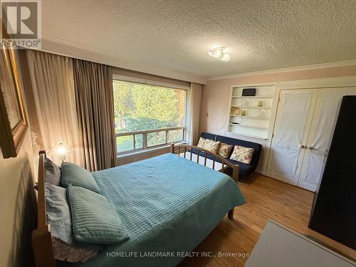 MAIN FLOOR UNIT - 17 WISHING WELL DRIVE , Toronto, Ontario M1T 1H9