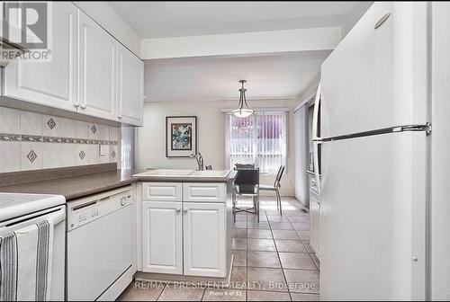 2586 Hammond Road, Mississauga, ON - Indoor