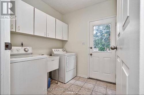 2586 Hammond Road, Mississauga, ON - Indoor Photo Showing Laundry Room